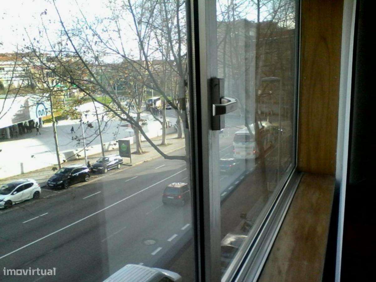 Estúdio - localizado em Santo Ildefonso Porto - Grande imagem: 5/7