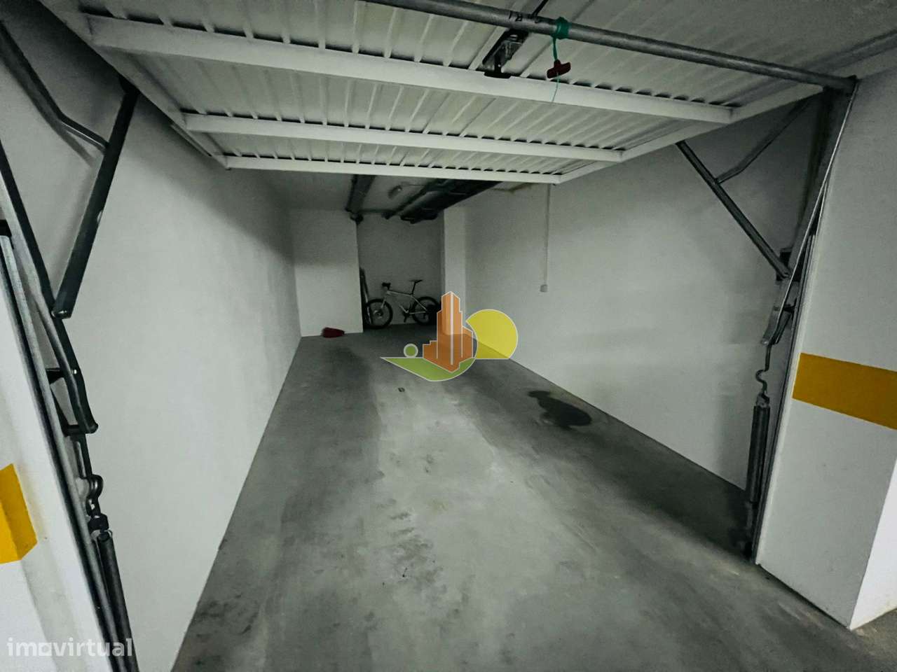 T2 c/ Garagem - Condomínio c/ Piscina-21