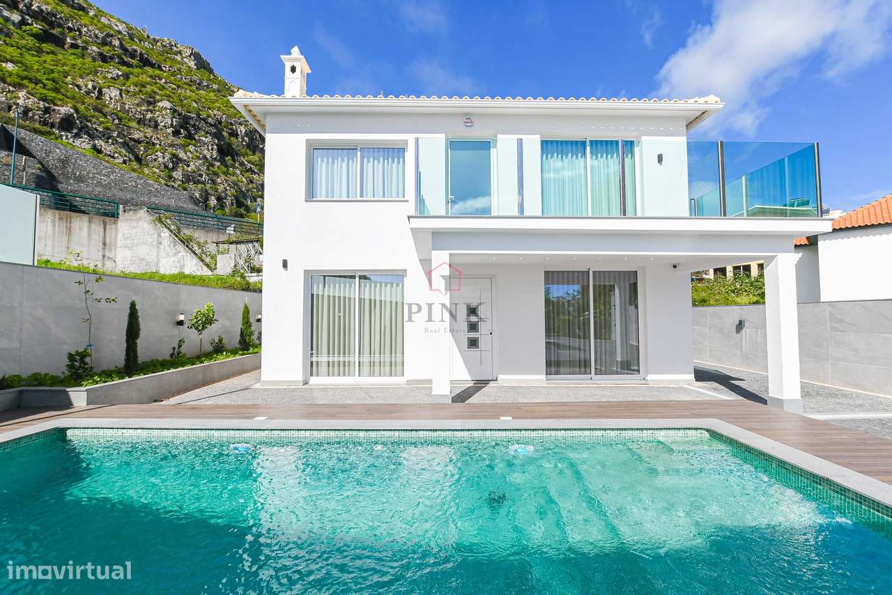 Moradia - T4 - Machico-40