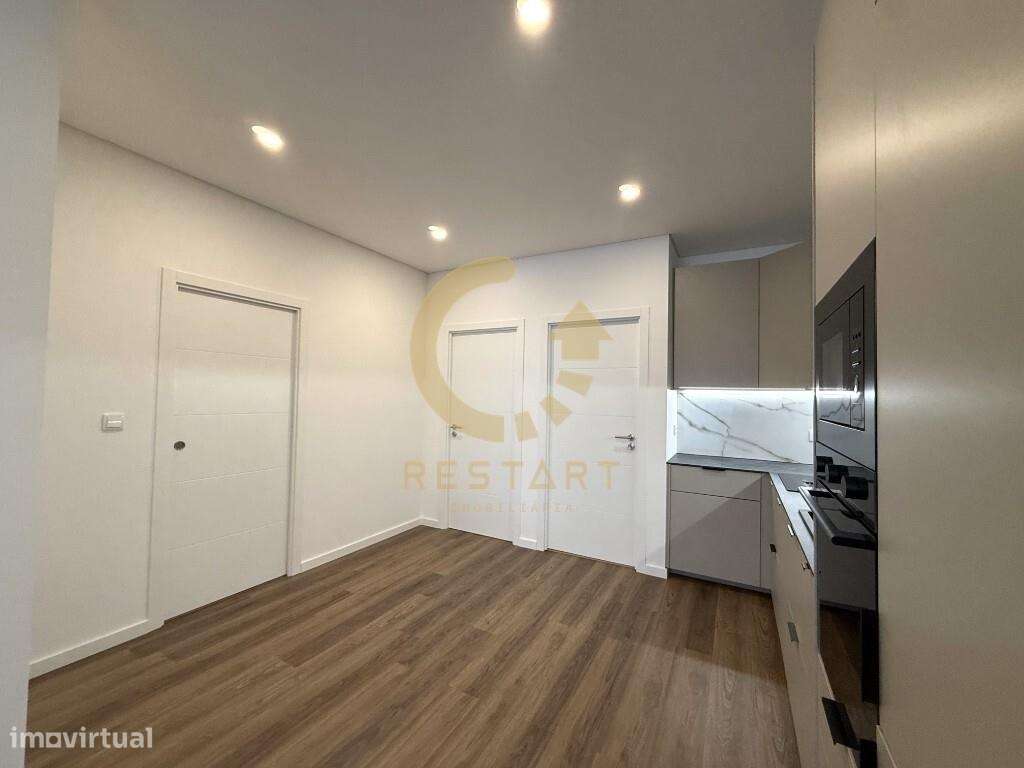Apartamento T1+1 Totalmente Remodelado  Ermesinde-4