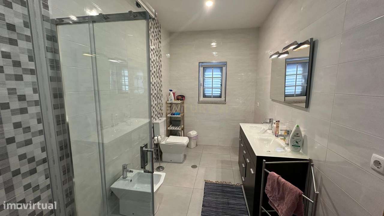 Moradia T4 com terreno em Oledo, Idanha-a-Nova-8