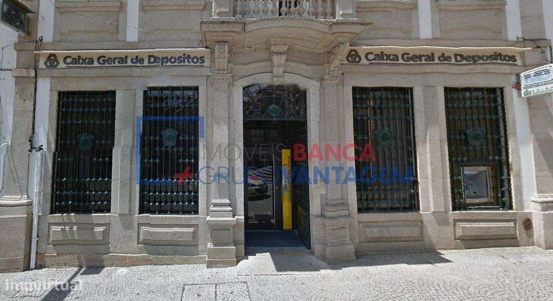 Prédio Serviços no centro de Vila Real - Grande imagem: 2/7