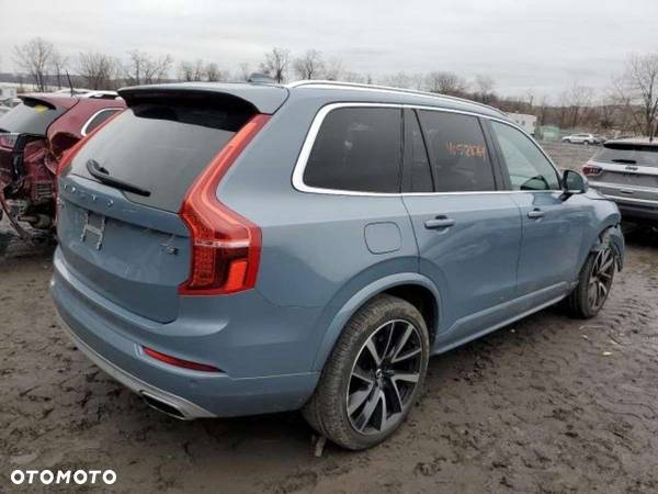 Volvo XC 90 - 3