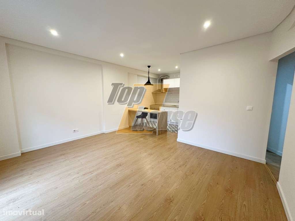Apartamento T1 Costa de Caparica Totalmente Reabilitado-0