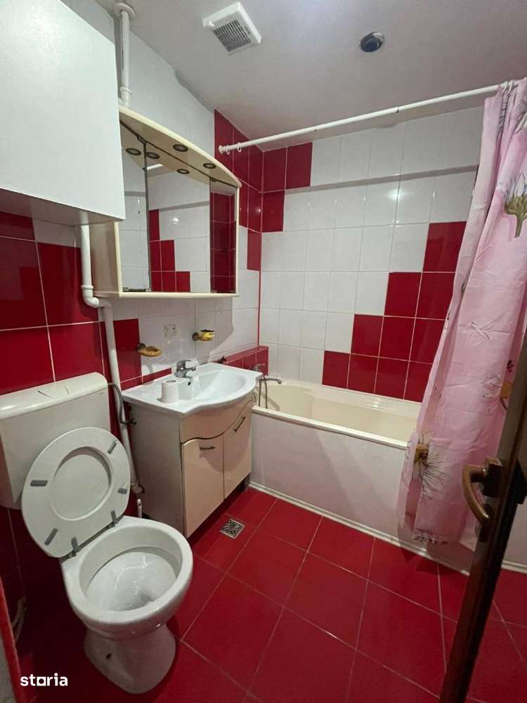 De vanzare apartament cu 2 camere - Imagine principală: 2/8