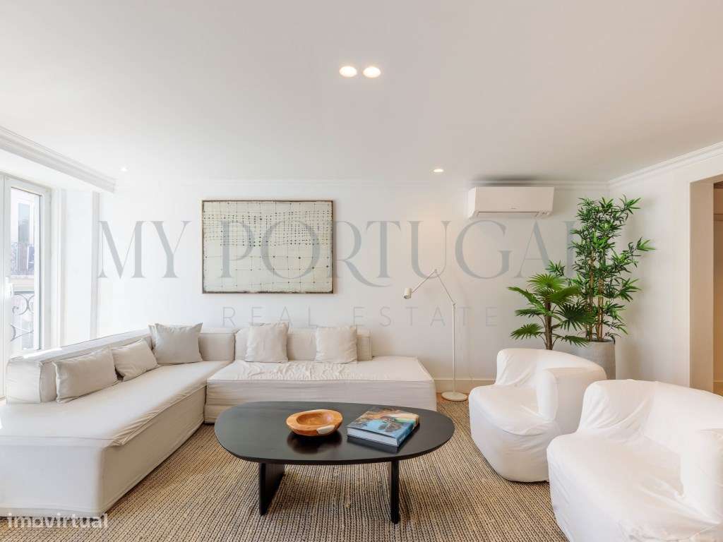 Magnífico Apartamento T2 Renovado e Sofisticado no Coração do Centr... - Grande imagem: 2/26