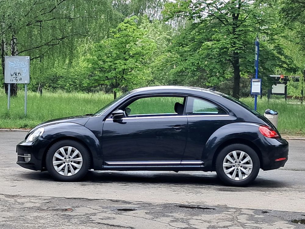 Volkswagen Beetle 1.6 TDI DPF Blue Motion Technologie Design 2012