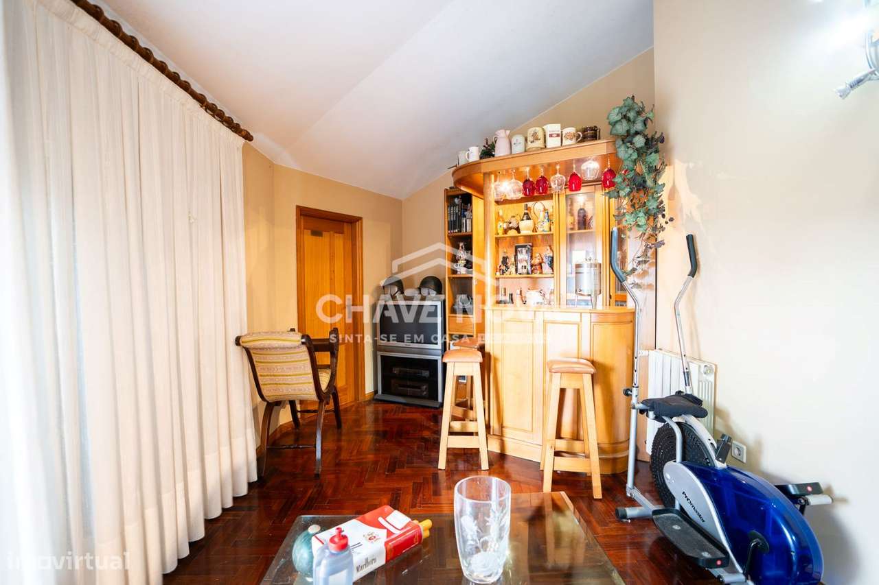 T3+1 Duplex em Condomínio Fechado próximo Avenida da Republica, Gaia - Grande imagem: 5/25