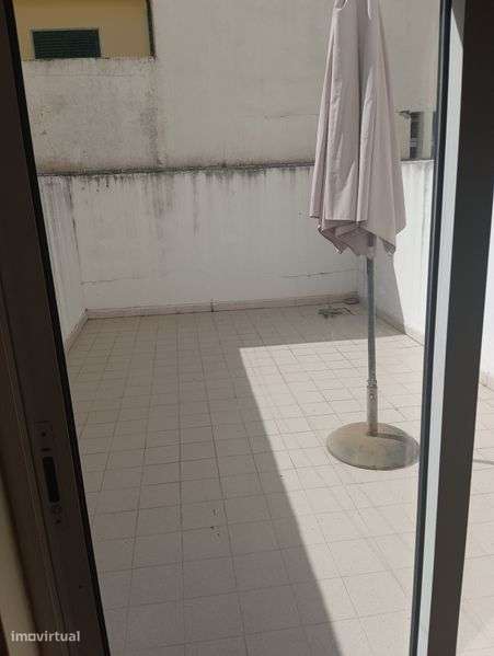 Arrendo apartamento T1  Carregado LER O ANÚNCIO ANTES DE RESPONDER - Grande imagem: 4/8