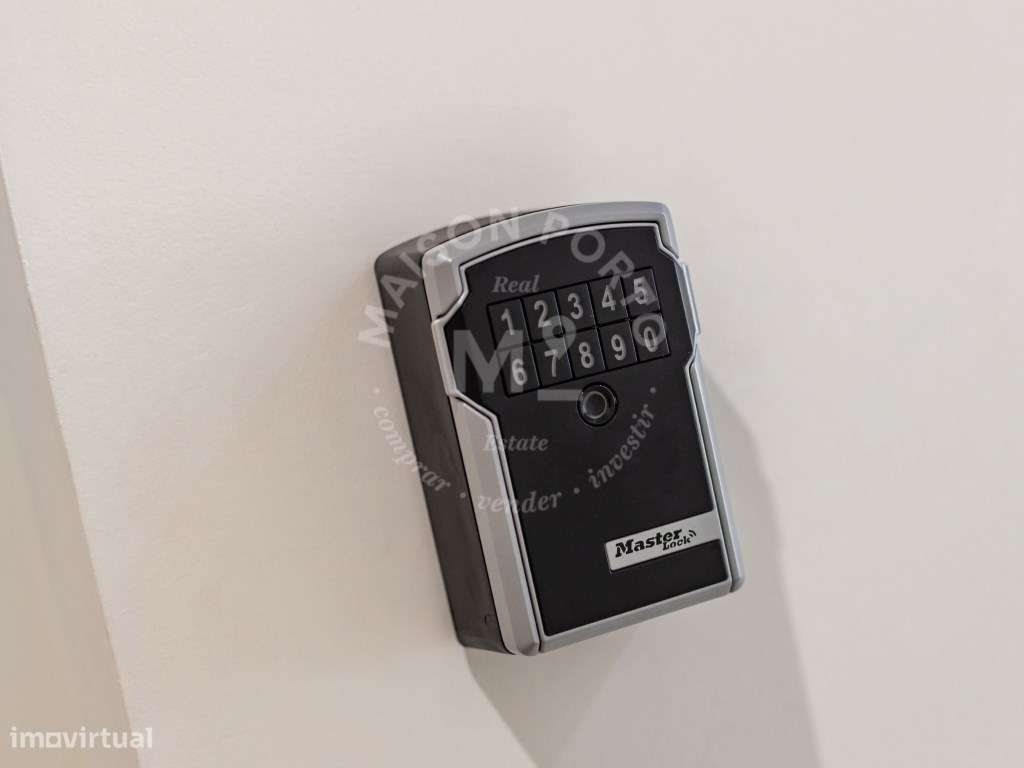 Apartamento T1 Duplex Totalmente Equipado e Mobilado no Bonfim, Porto-32