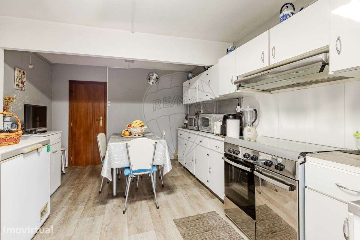 Moradia T5 para venda - Grande imagem: 2/23