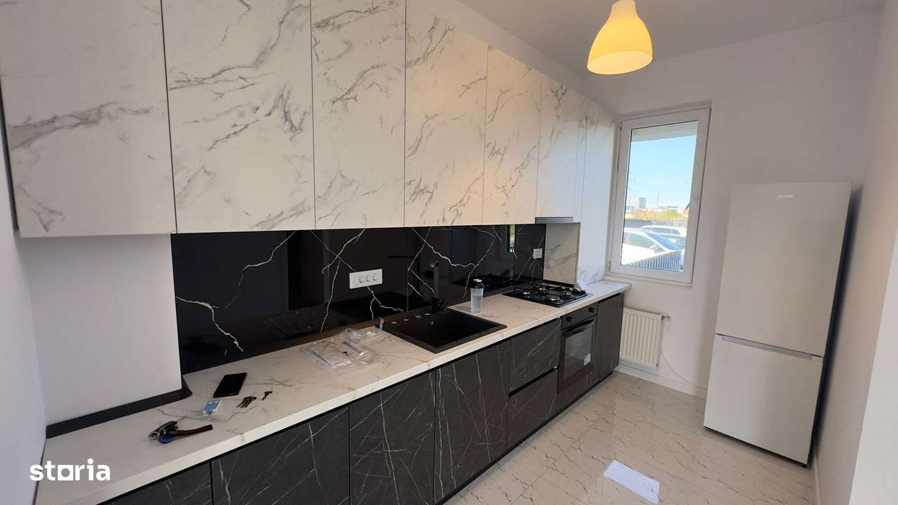 CASA INSIRUITA PIERSICULUI, 4 CAMERE, STATIE STB, BUCATARIE MOBILATA - Imagine principală: 4/13