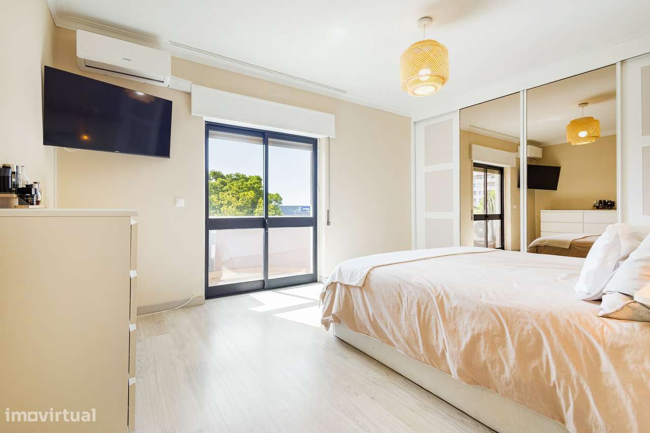 T4 com 184 m², garagem,  varandas e espaço para toda a família-17