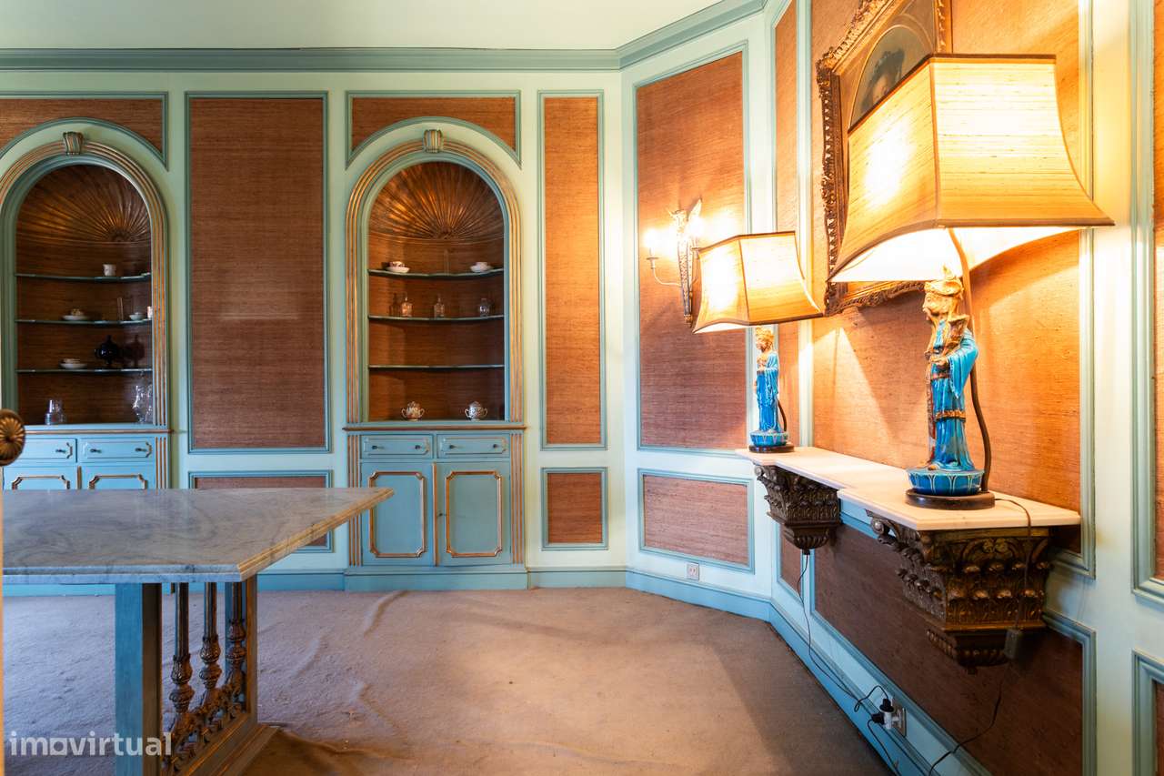 Magnífico T8 na Prestigiada Avenida da República - Transforme em Luxo - Grande imagem: 2/39