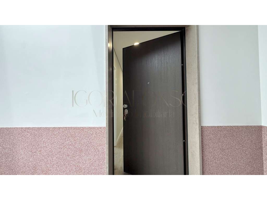 Excelente Apartamento T2 localizado na Zona Central de Azeitão-41