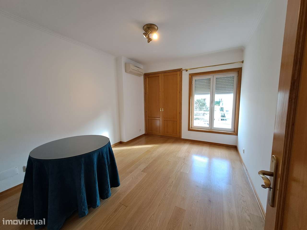 Apart. T2 com garagem p/ arrendar - centro de Campo de Ourique - Grande imagem: 5/9