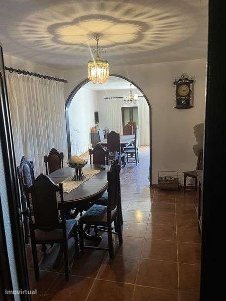 Moradia T5 com terreno - Grande imagem: 5/12