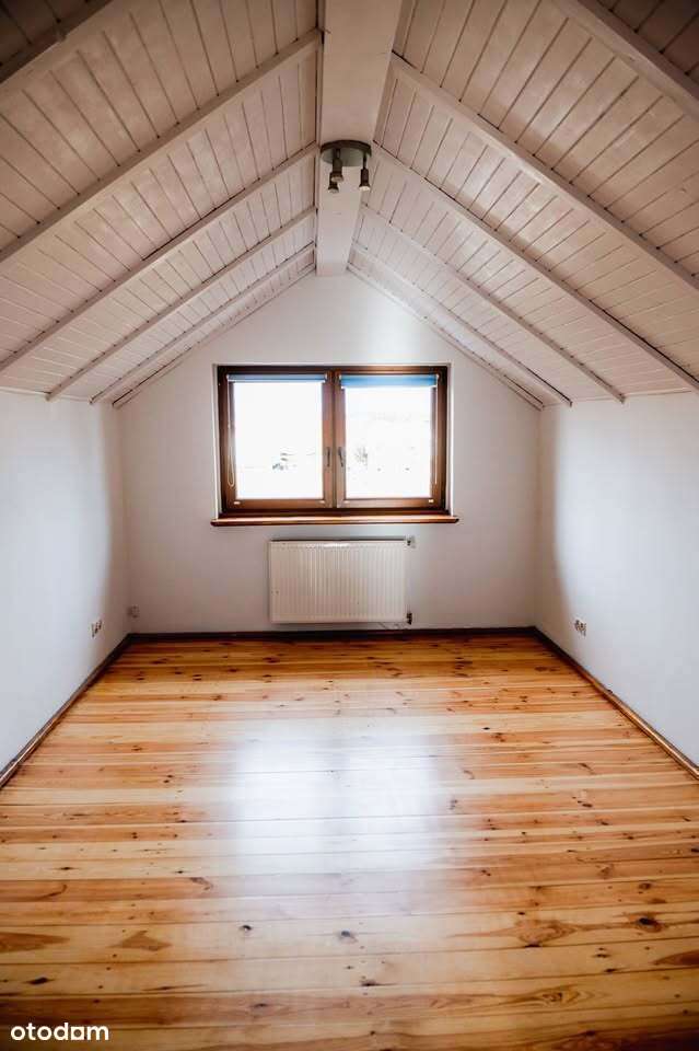 Piękny duży dom w cichej i spokojnej okolicy !-5