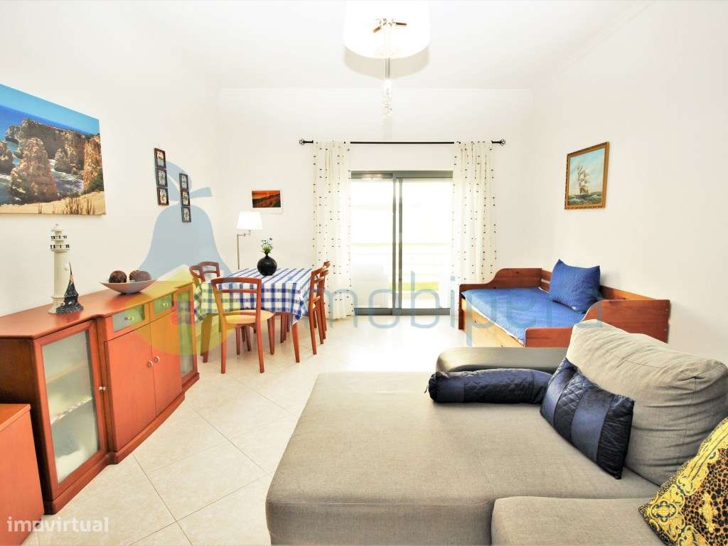 Espaçoso Apartamento T1 com Garagem e Piscina ! - Grande imagem: 3/13