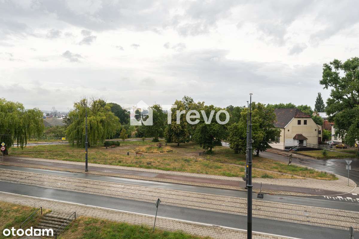 Po generalnym remoncie | Winda | Balkon-16