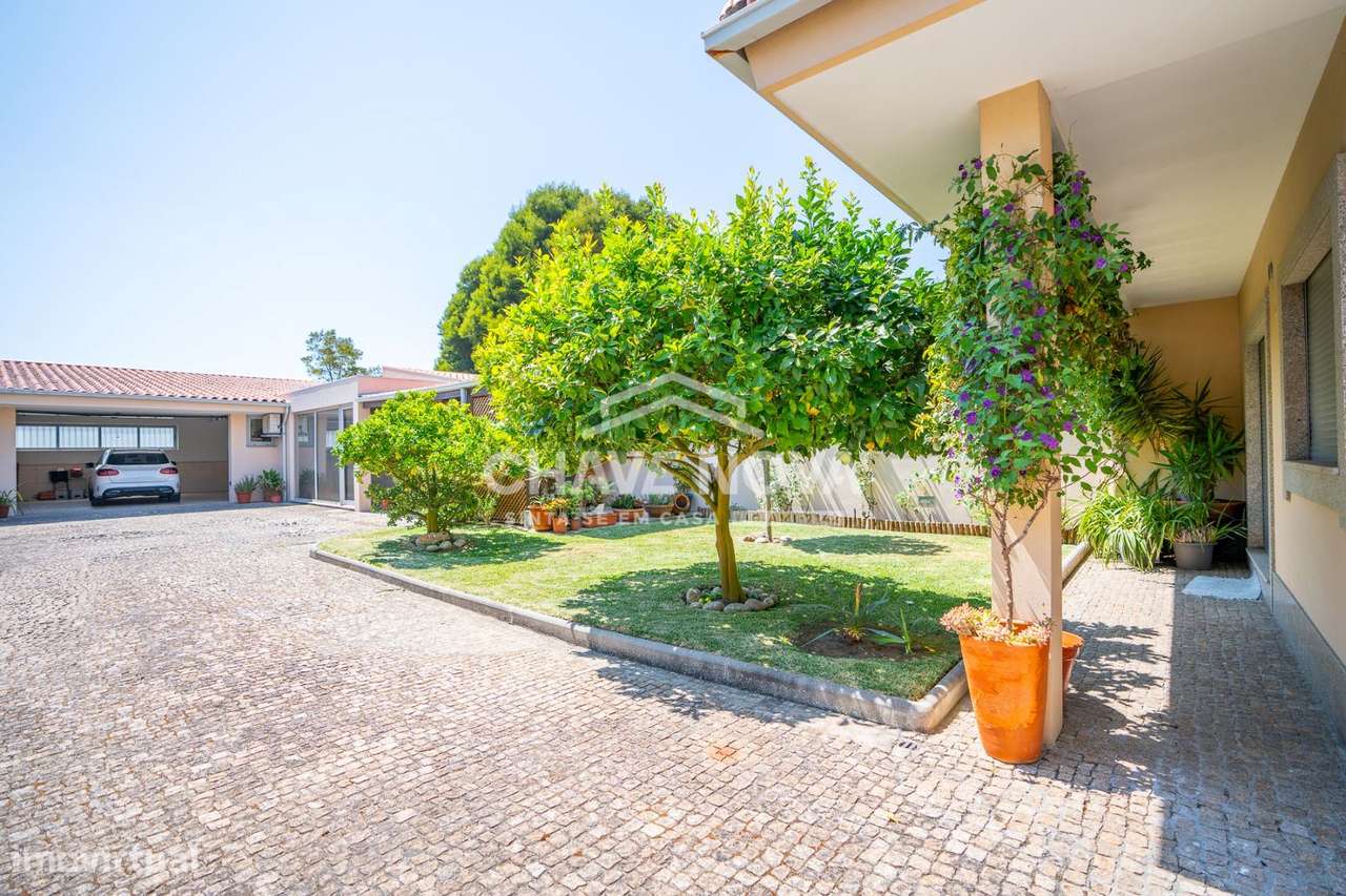 Moradia Geminada V3 c/ Jardim em São João de Ver (Sta. Maria da Feira) - Grande imagem: 4/24