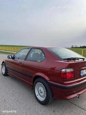 BMW Seria 3 316i - 15