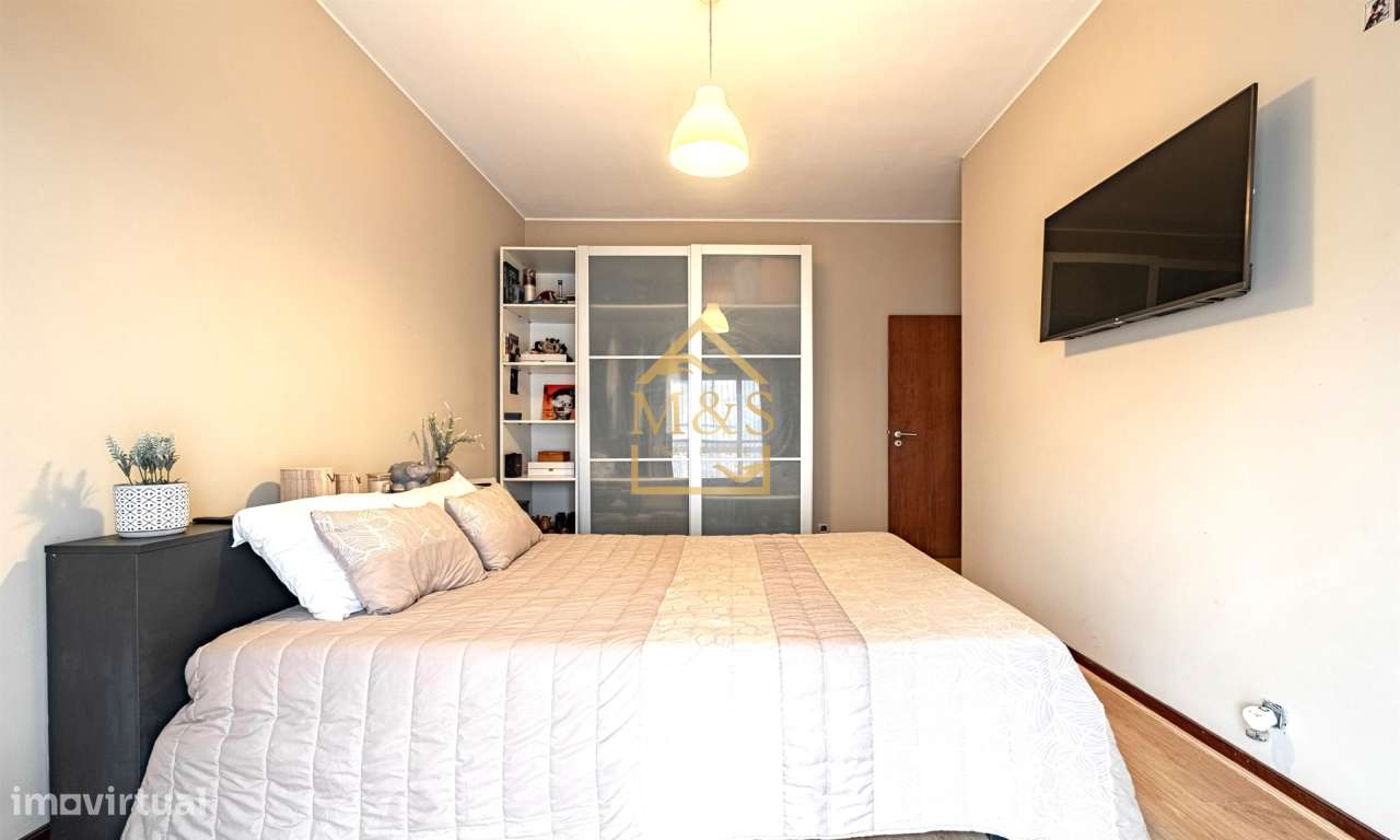 Apartamento T4 Remodelado, Terraço com 100m2,a 500Mts do Metro - Porto-22