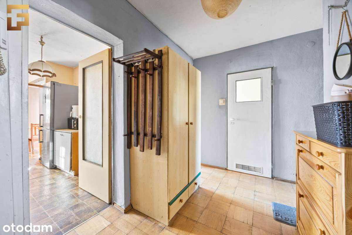 3-pokojowe mieszkanie na Grochowie DO Remontu-14