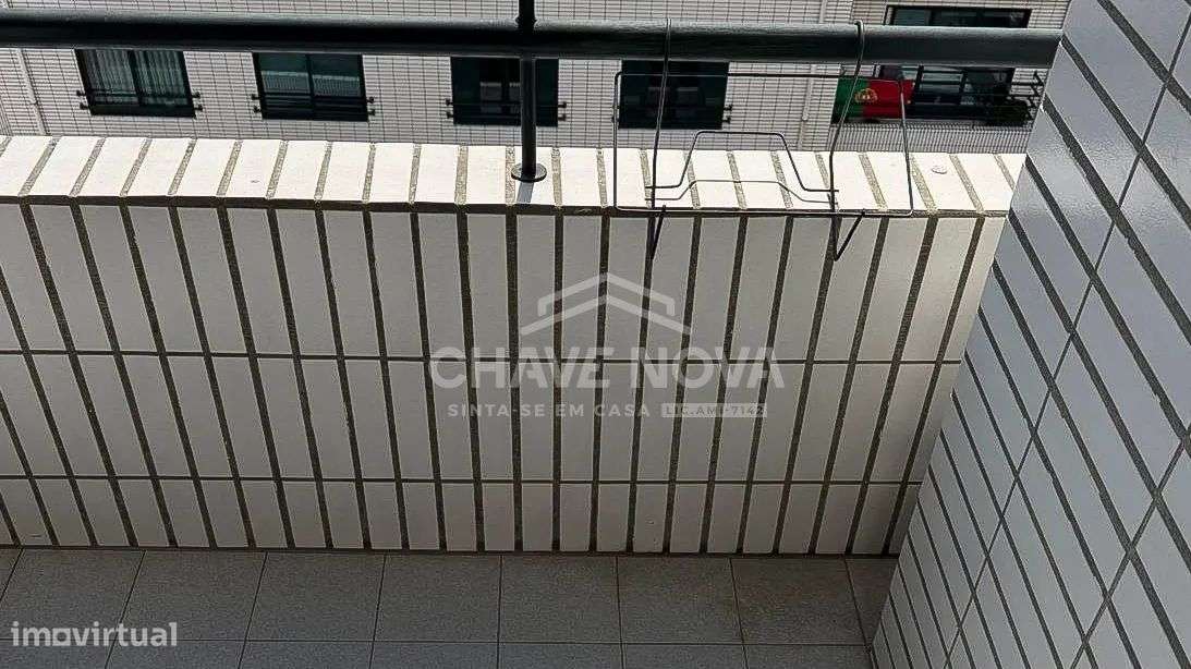 T3 Condominio Fechado c/ Garagem Box em Vilar do Paraíso-8