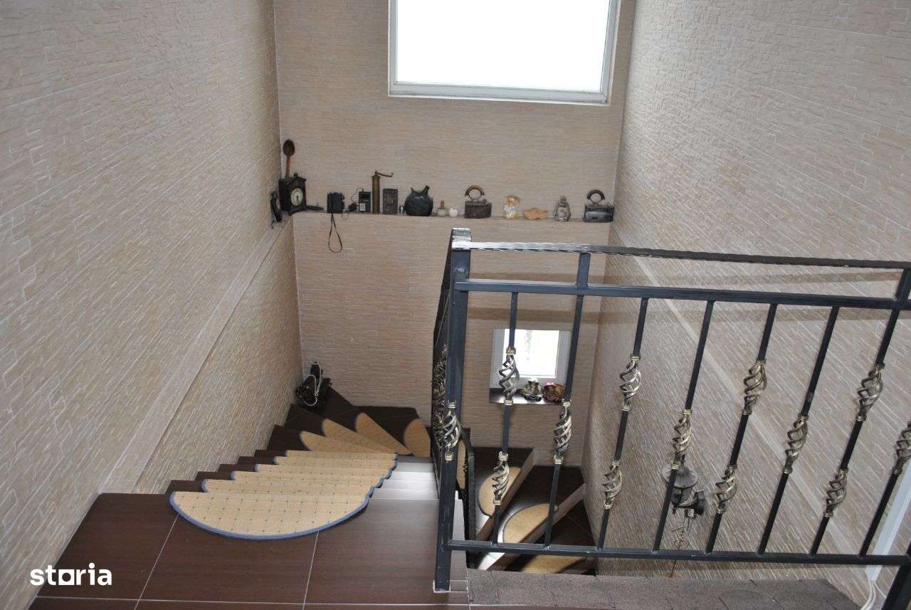 Apartament 4 camere de inchiriat - Imagine principală: 5/15