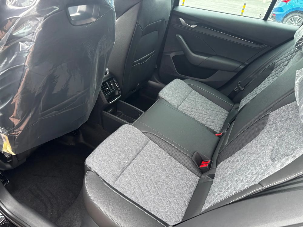 SKODA OCTAVIA Octavia Combi Sportline 2,0 TDI 150 KM DSG