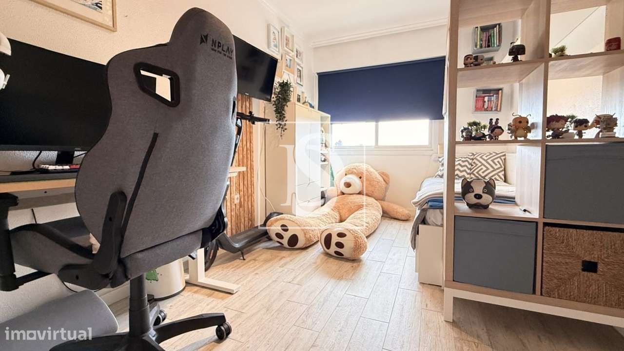 Apartamento T3 Renovado com Parqueamento em Alhos Vedros-16