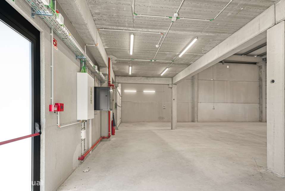 Armazém em rentabilidade à venda , Quinta de Matos - Grande imagem: 5/18