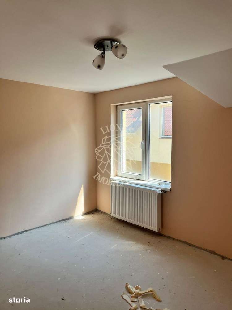 Casa 4 camere-teren 256 mp-balcon-Zona Valea Budacului - Imagine principală: 4/9