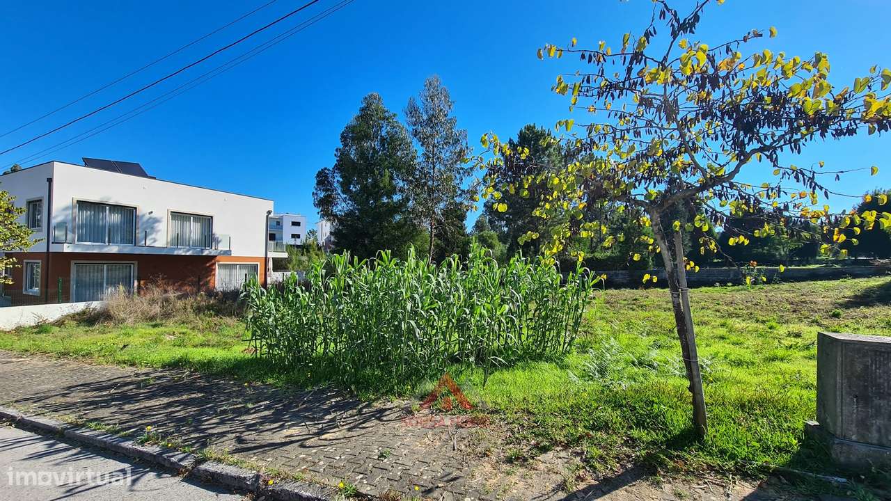 Terreno Óptima Exposição / Localização - Grande imagem: 2/26