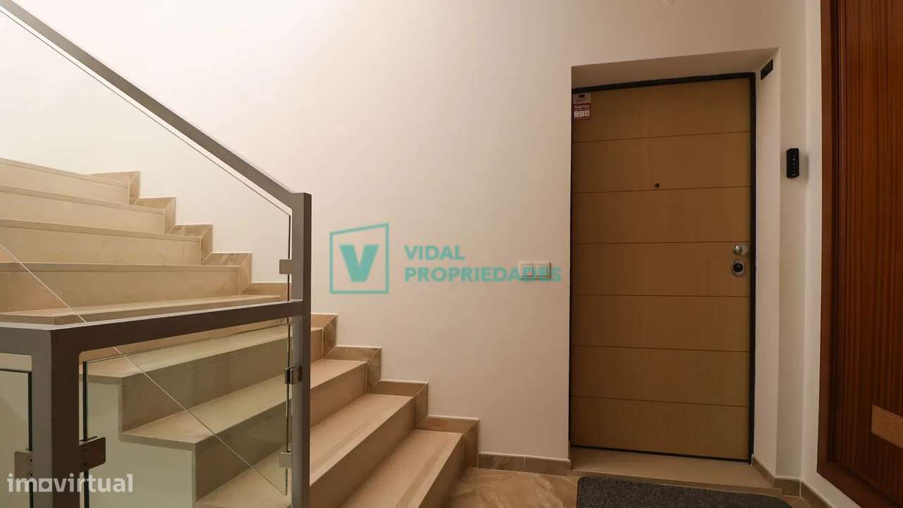 Apartamento T2 com garagem em box e piscina-29