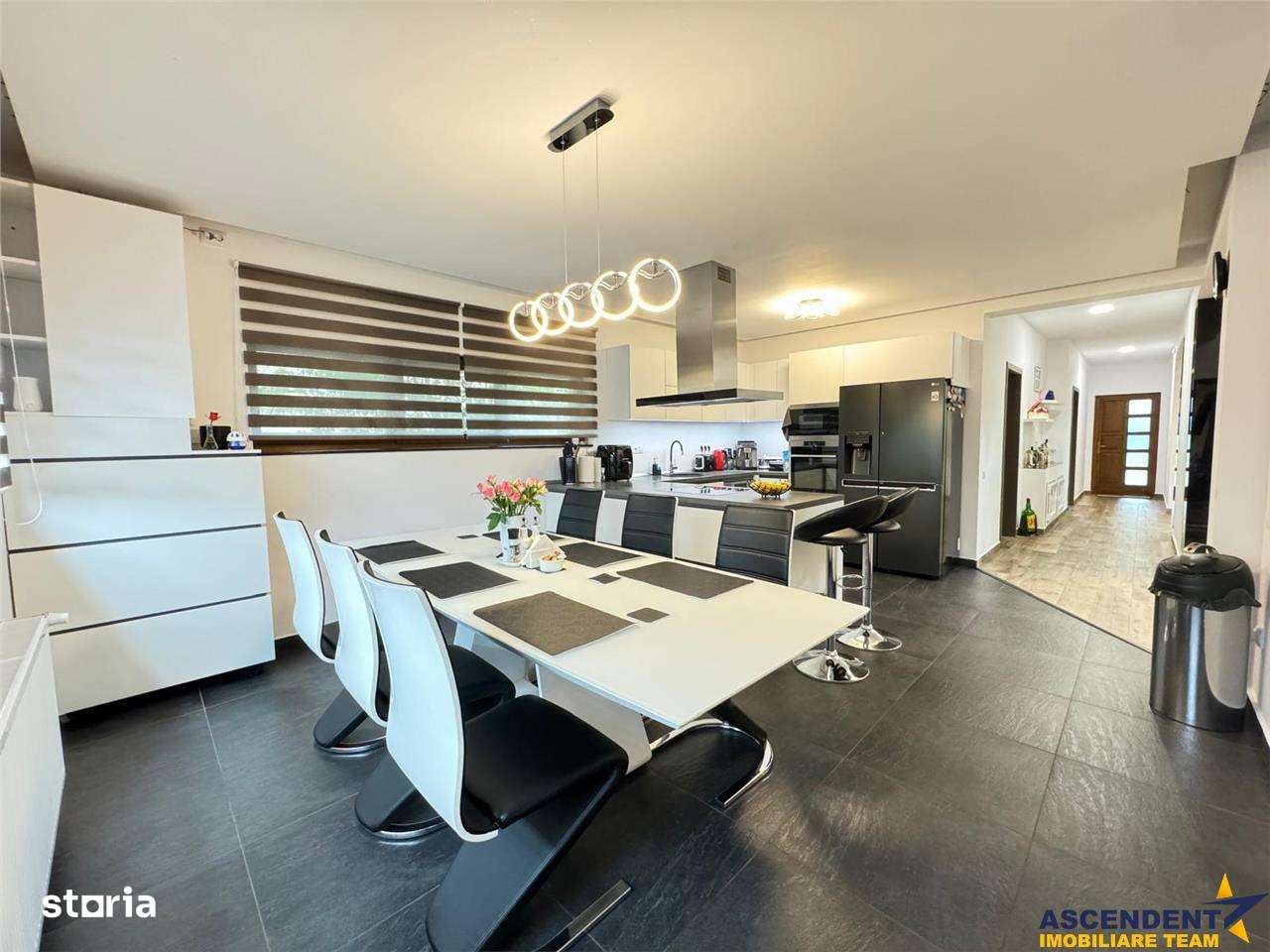 LIVE&Film!Resedinta de elita design aparte, amplasament apreciabil,Liv - Imagine principală: 5/20