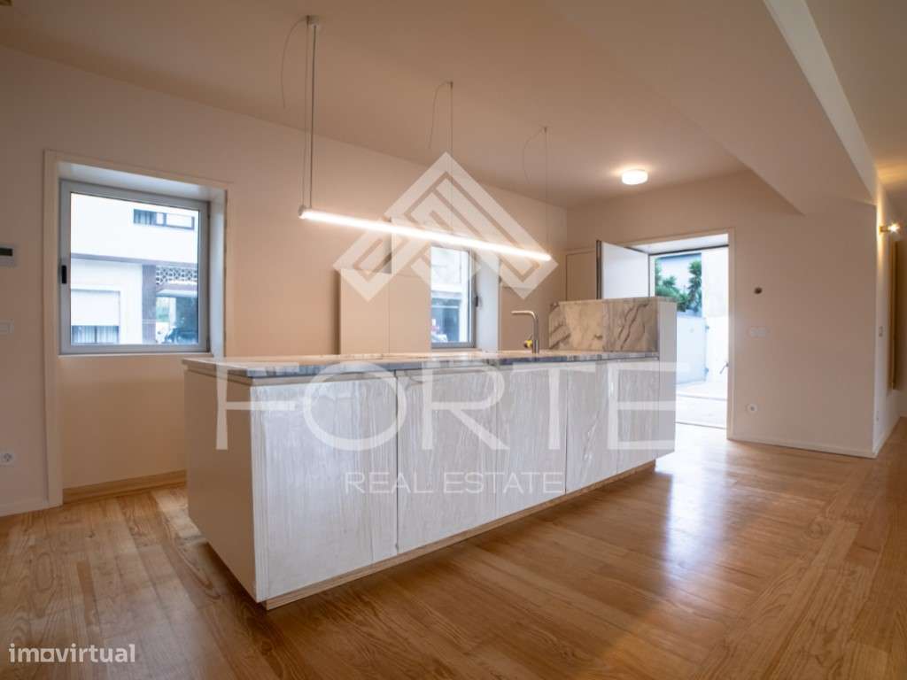 T3 com Piscina em Plena Cidade de São João da Madeira-3