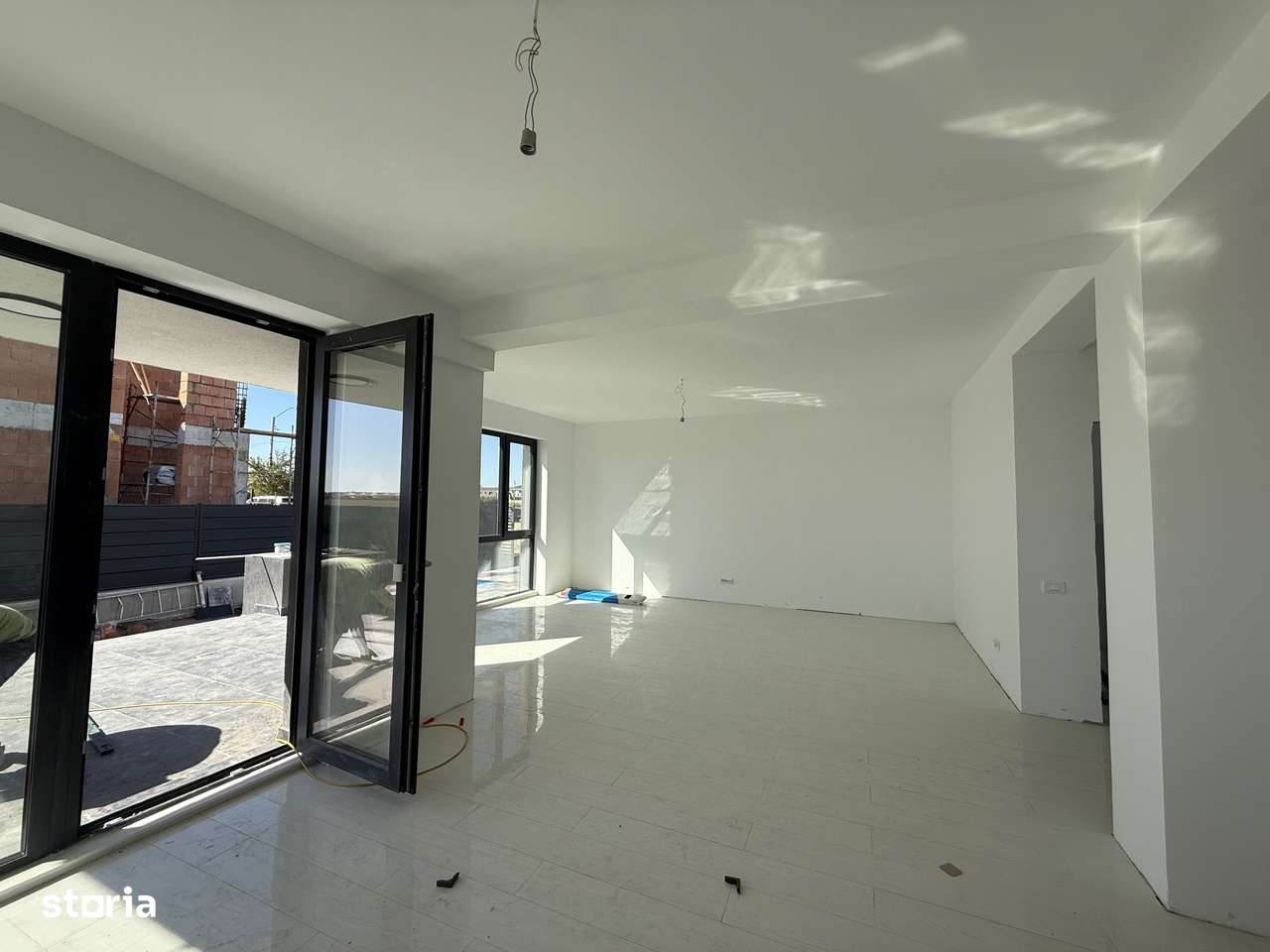 LUX | CASA | VILA INDIVIDUALA | CURTE | PROPRIETAR | TUNARI-12