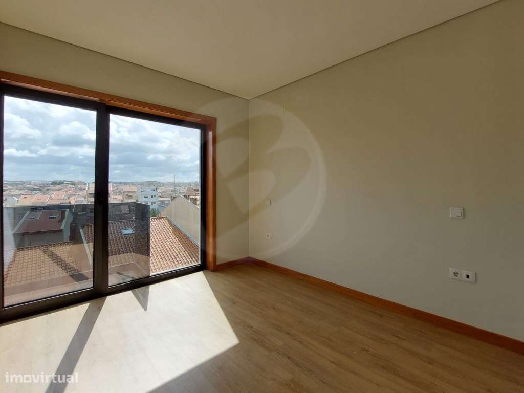 T2 NOVO no Último Piso em 1ª Linha de Mar c/ Terraço em Vila do Conde-8