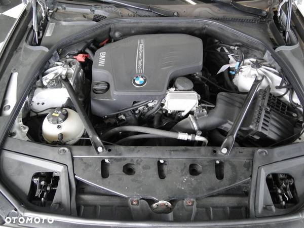 BMW Seria 5 - 34