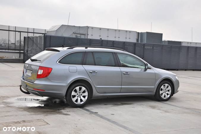 Skoda Superb 1.6 TDI Elegance - 11