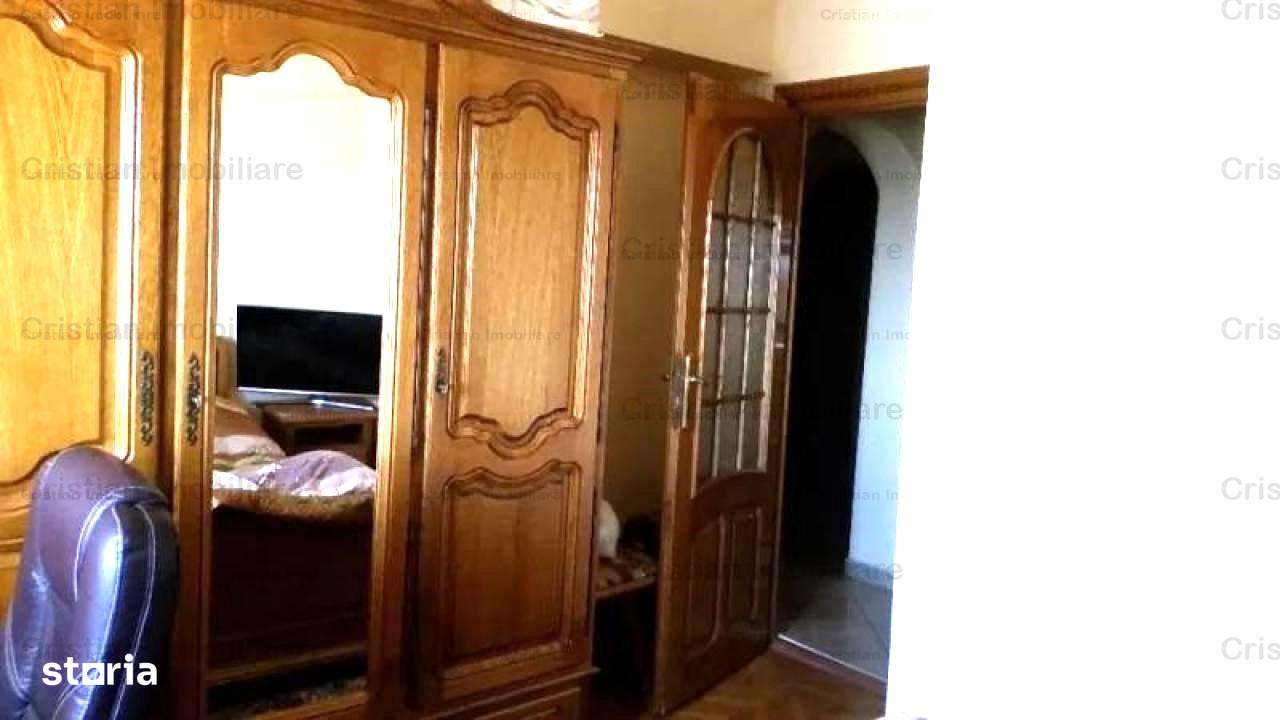 Mobilat Utiliat  2 cam 53mp conf 1 Decomandat Radu Negru - Imagine principală: 3/3