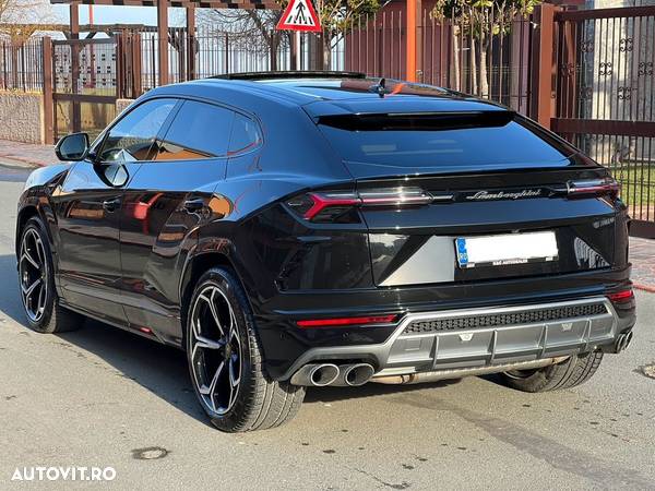 Lamborghini URUS Standard - 15