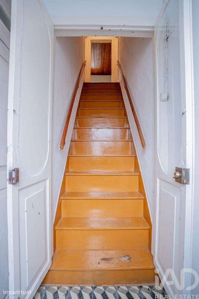 Moradia geminada T4 em Praia da Vitória de 148,6 m2 - Grande imagem: 4/17