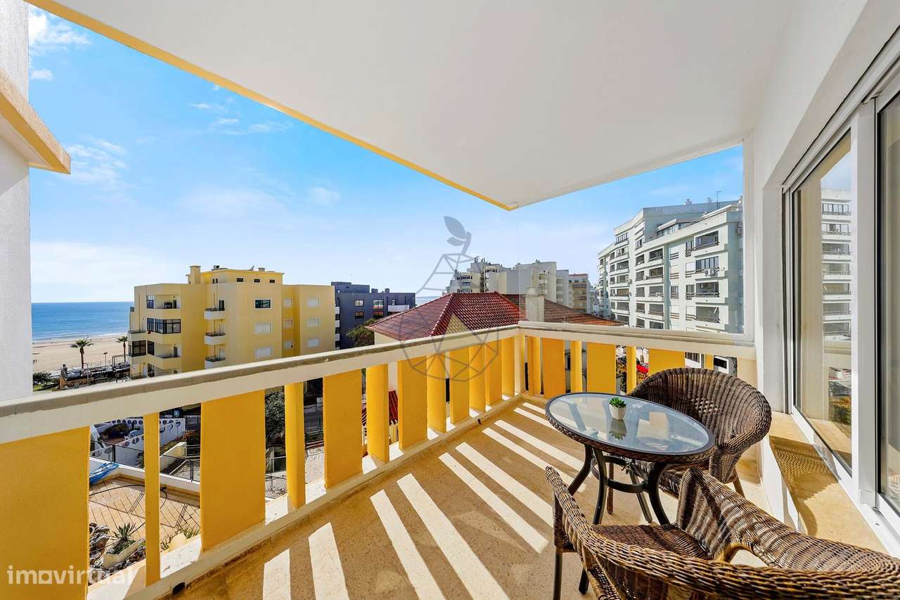 Apartamento T1  com Garagem e Piscina  no Coração da Praia da Rocha-7
