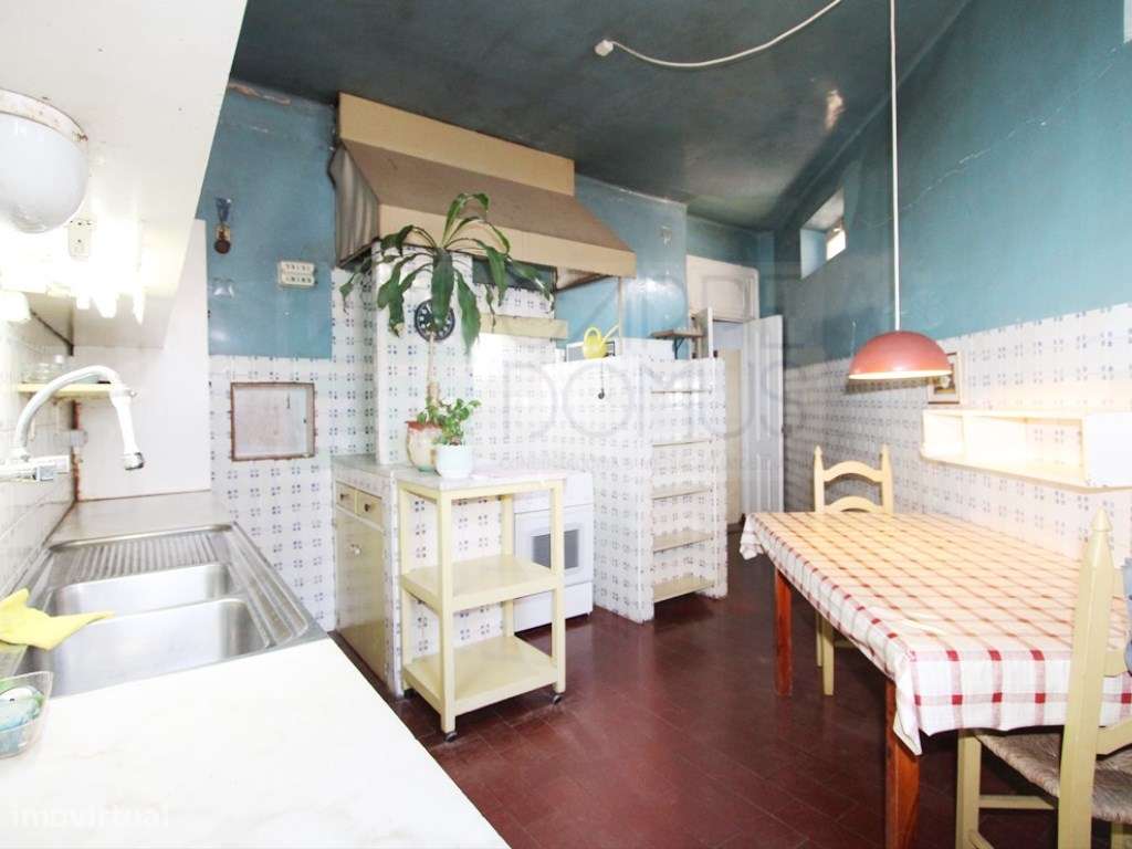 Moradia T6, lote 915m2, próxima da praia, na Parede, Cascais-28