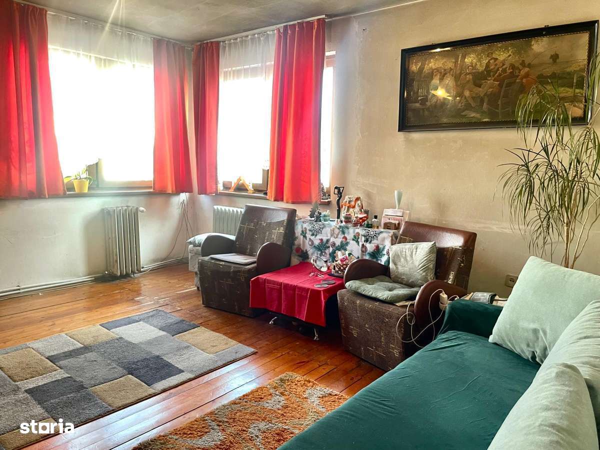 Casa de vanzare Intre Lacuri, 172mpu, posibilitate 2 apartamente - Imagine principală: 5/7