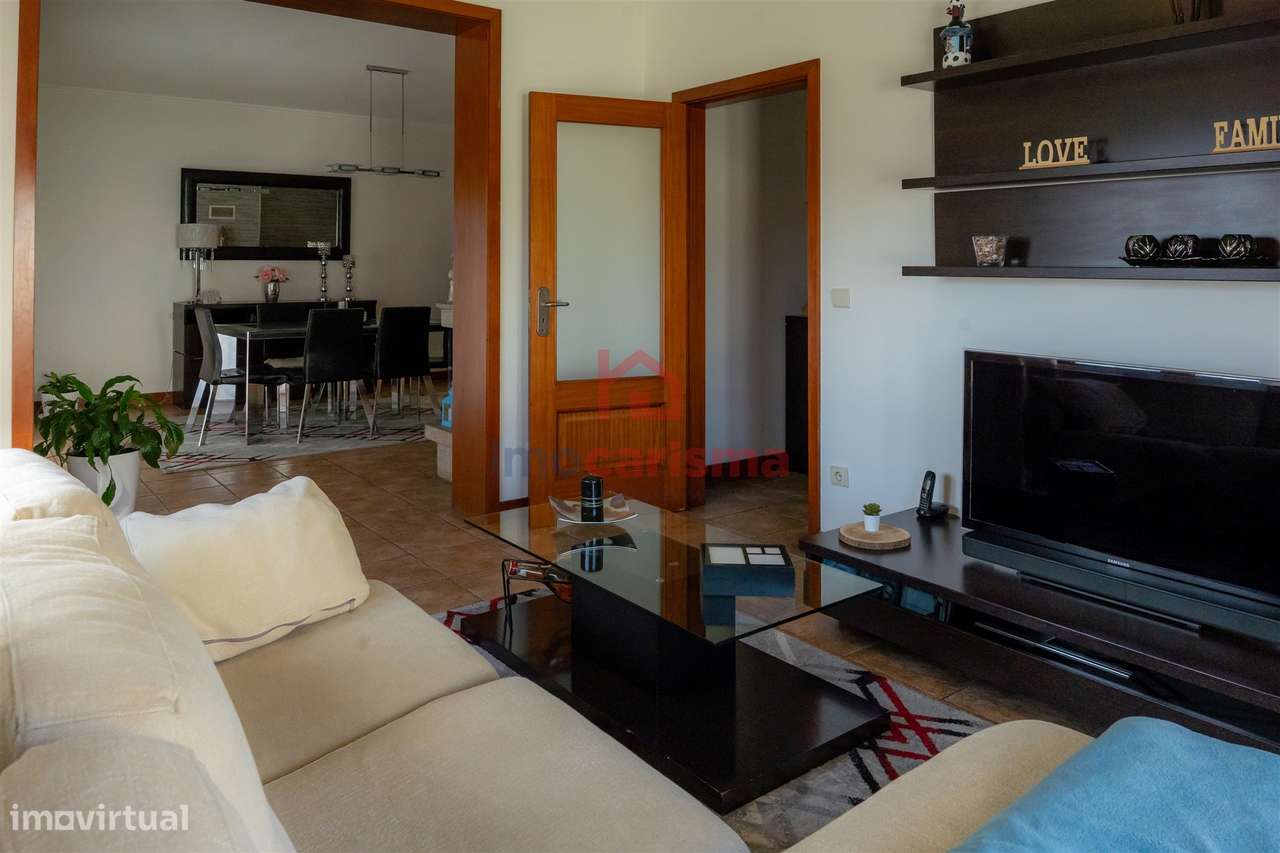 Moradia T4 em Guardizela, Guimarães-7