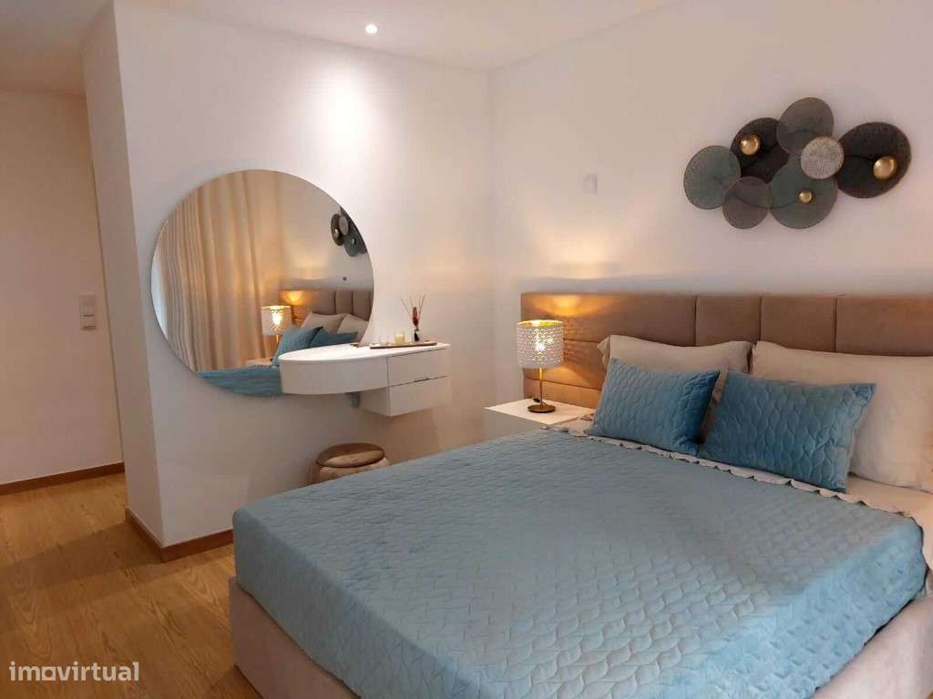 Apartamento T3+1, novo, varanda com churrasqueira; piscina e playgr...-15